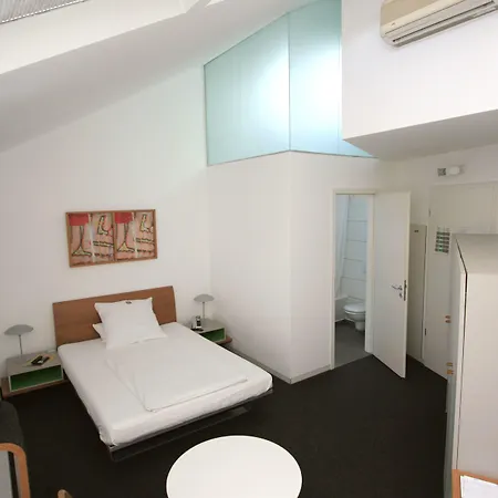 Chelsea Hotel Kolín nad Rýnem