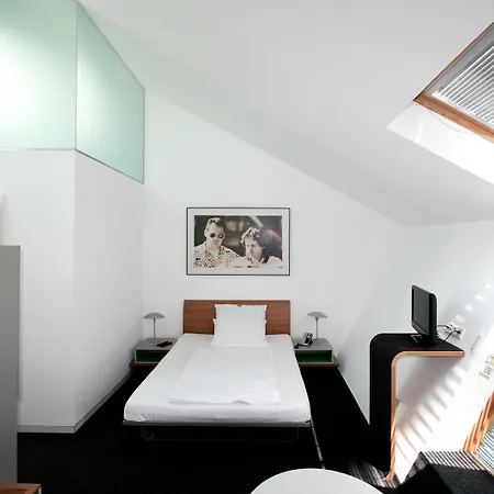 Chelsea Otel Köln
