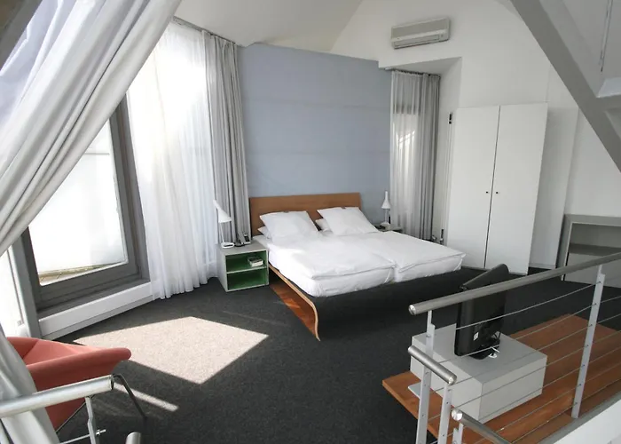 Chelsea Hotell 3*