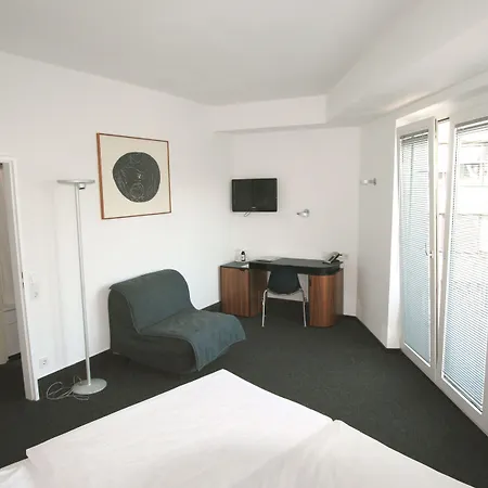 Chelsea Hotel 3*